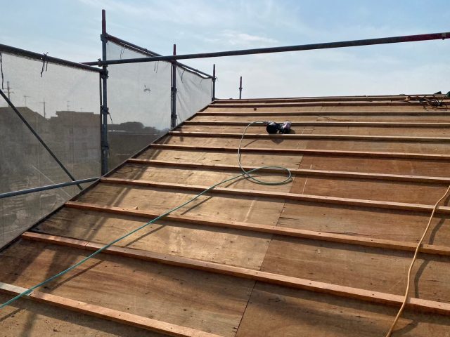 明石市で屋根下地の嵩上げ